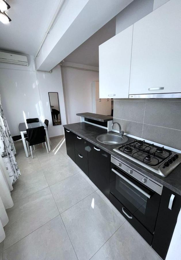 Taste Of Iasi - Two Room Apartment - Central - Sunset Touch 외부 사진
